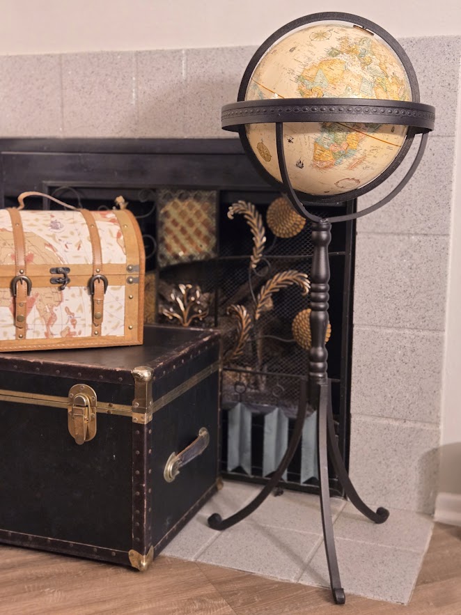 Replogle Standing Globe on Iron Tripod – Mint Condition Vintage-Style World Globe