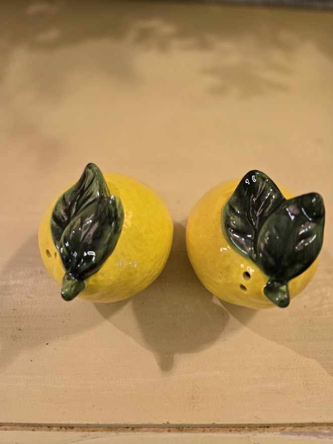 Ceramic Lemon Salt and Pepper Shakers – Bright Yellow Fruit Design, Kitchen Table Décor