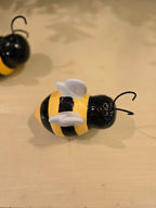 New Ceramic Bee Salt & Pepper Shaker Set – Bumblebee Kitchen Table Décor