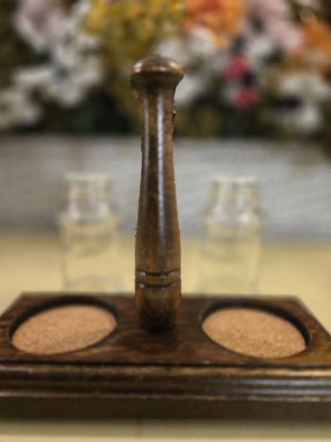 Vintage Glass Salt & Pepper Shakers with Wooden Holder – Rustic Farmhouse Kitchen Set