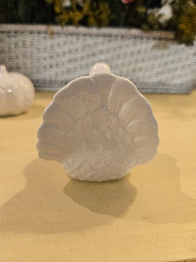 White Ceramic Pumpkin & Turkey Salt and Pepper Shaker Set – Fall Harvest / Thanksgiving Table Décor