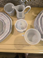 Savoir Vivre Celina Fine China Dinnerware Set – Vintage Pastel Geometric Pattern