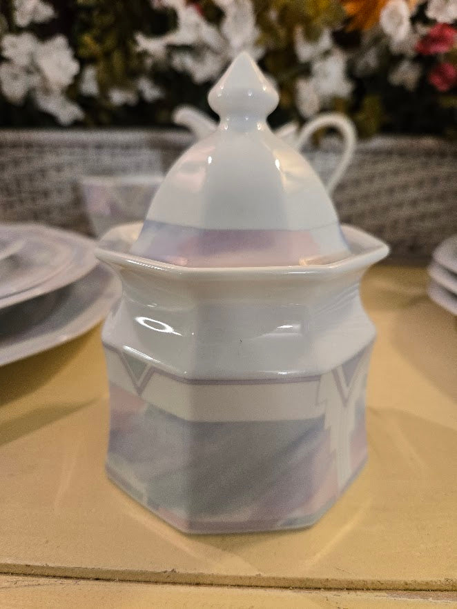 Savoir Vivre Celina Fine China Dinnerware Set – Vintage Pastel Geometric Pattern