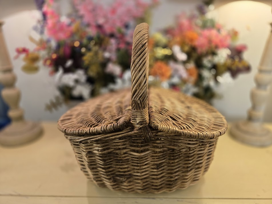 1960s Vintage French Provincial Rattan Wicker Picnic Basket with Hinged Lid